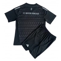 Camisa de Futebol Bayern Munich Goleiro Equipamento Secundário Infantil 2023-24 Manga Curta (+ Calças curtas)